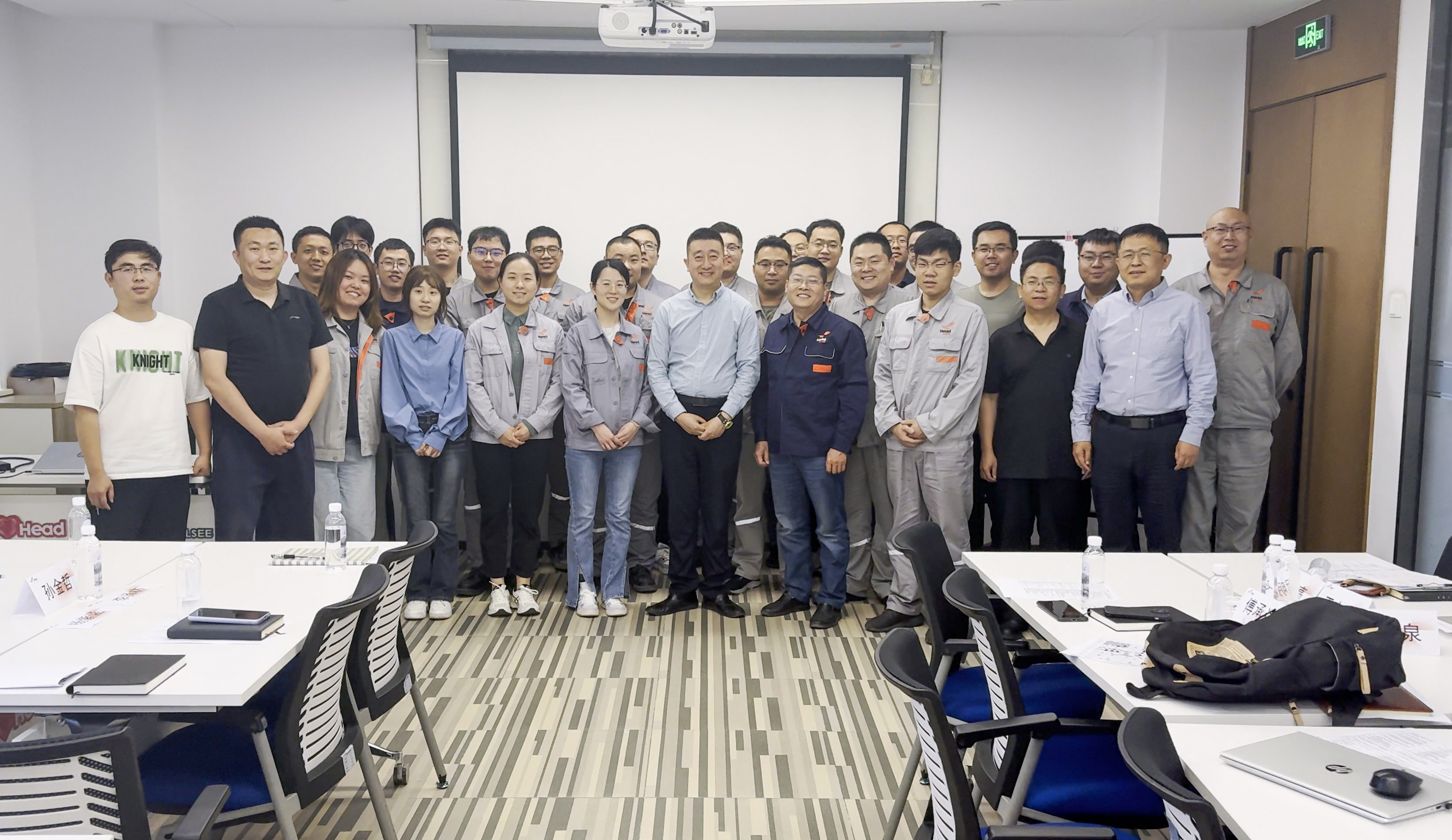 創(chuàng)新思維賦能未來(lái) | 2025年工程師俱樂(lè)部啟動(dòng)會(huì)暨首場(chǎng)《創(chuàng)新思維：TRIZ》培訓(xùn)圓滿收官！